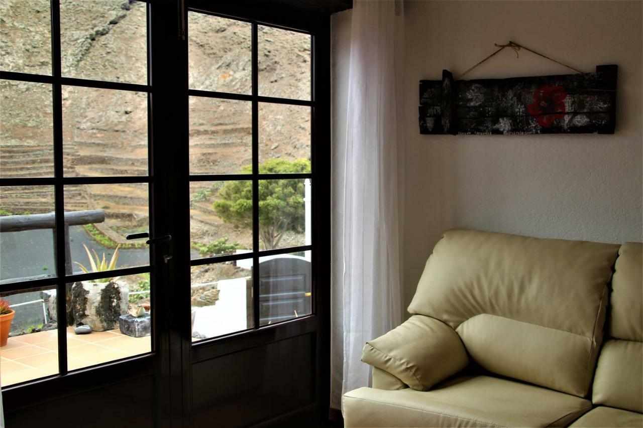 Casa Caldera Guiguan Tinajo Exterior foto